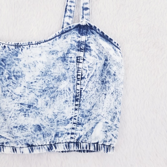 🚫SOLD🚫 Urban Outfitters Acid Wash Denim Bra - Picture 4 of 7